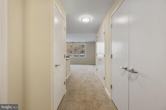 355 I St SW in Washington, DC - Building Photo - Building Photo