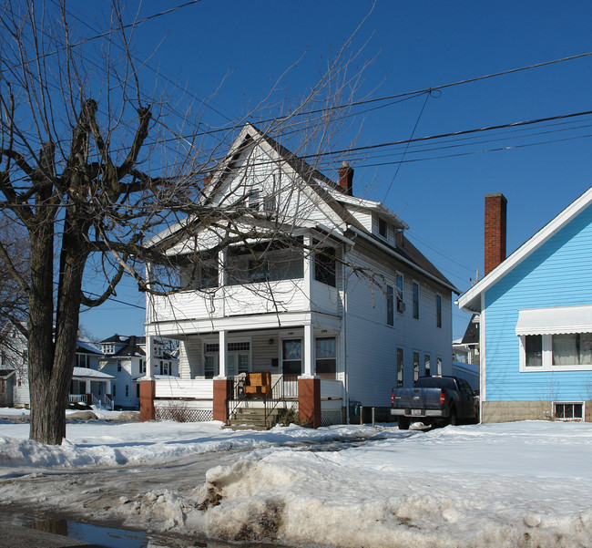 1184-1186 W 8th St in Lorain, OH - Building Photo - Building Photo