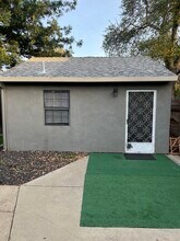 3747 Edison Ave in Sacramento, CA - Building Photo - Building Photo