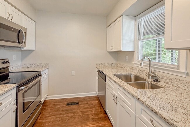property at 280 Starritt Ln