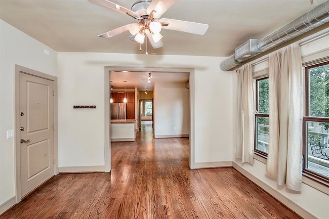 4009 Greeley St-Unit -4 in Houston, TX - Foto de edificio - Building Photo