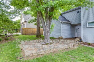 221 Adams Ct in Franklin, TN - Building Photo - Building Photo