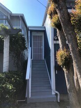 5913 Vallejo St in Emeryville, CA - Building Photo - Building Photo