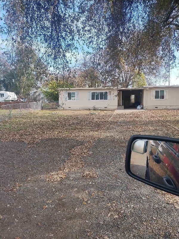 property at 1584 Bonnell Ave