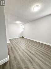 99 Bellevue Ave in Toronto, ON - Building Photo - Building Photo