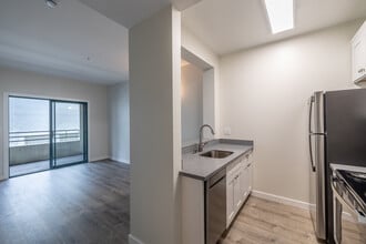 Lake Park Terrace Apartments in Oakland, CA - Foto de edificio - Interior Photo