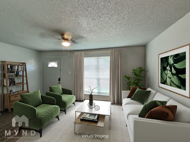 1303 1/2 Berry Dr Apt A in Cleburne, TX - Foto de edificio - Building Photo