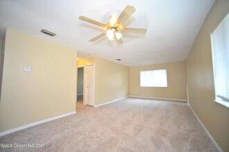2410 Fox Hollow Dr in Titusville, FL - Building Photo - Building Photo