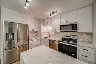 4734 N Springs Rd NW in Kennesaw, GA - Building Photo - Building Photo