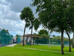 8520 SW 133rd Avenue Rd in Miami, FL - Building Photo - Building Photo