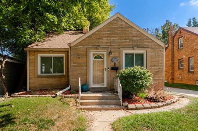 property at 4220 S Adams Ave