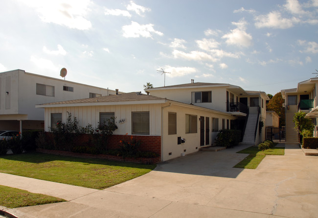 1661 Colby Ave in Los Angeles, CA - Building Photo - Building Photo