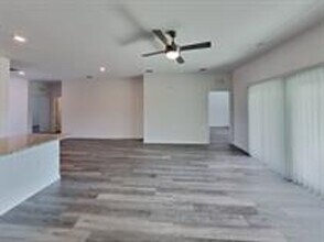 24501 Zephyr Ct in Port Charlotte, FL - Building Photo - Building Photo