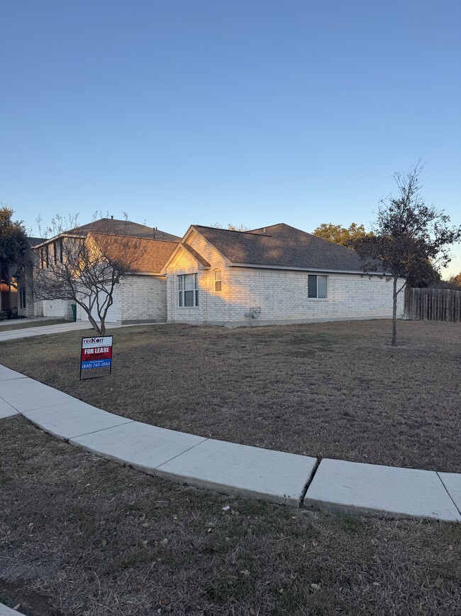 8302 Copperglen in Converse, TX - Building Photo - Building Photo