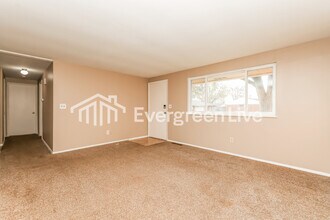 6712 Hubbard Dr in Dayton, OH - Building Photo - Building Photo