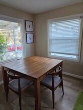 986 55th St in Oakland, CA - Building Photo - Building Photo