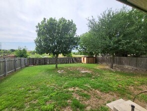 307 Lakemont Dr in Hutto, TX - Building Photo - Building Photo