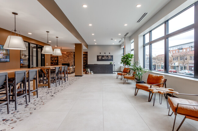 Westley on Broadway in Kansas City, MO - Building Photo - Interior Photo