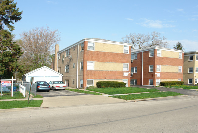 2036 N 17th Ave in Melrose Park, IL - Foto de edificio - Building Photo