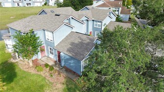 372 Caribbean Dr in Davenport, FL - Building Photo