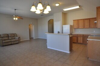 6932 La Hacienda Dr in Flint, TX - Building Photo - Building Photo