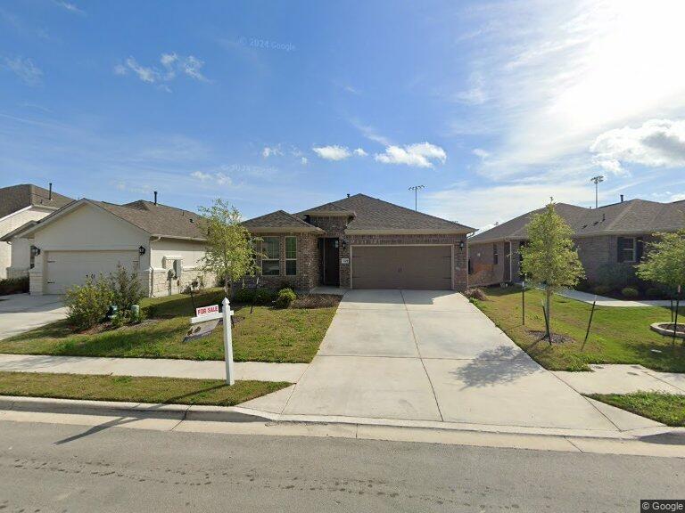 2436 Capestrano Cir in Round Rock, TX - Foto de edificio