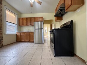 3107 N Bernard St in Chicago, IL - Building Photo - Building Photo