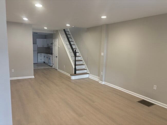 5544 W Jefferson St in Philadelphia, PA - Building Photo - Building Photo