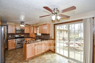 1932 Otterbin St in Louisville, OH - Building Photo - Building Photo