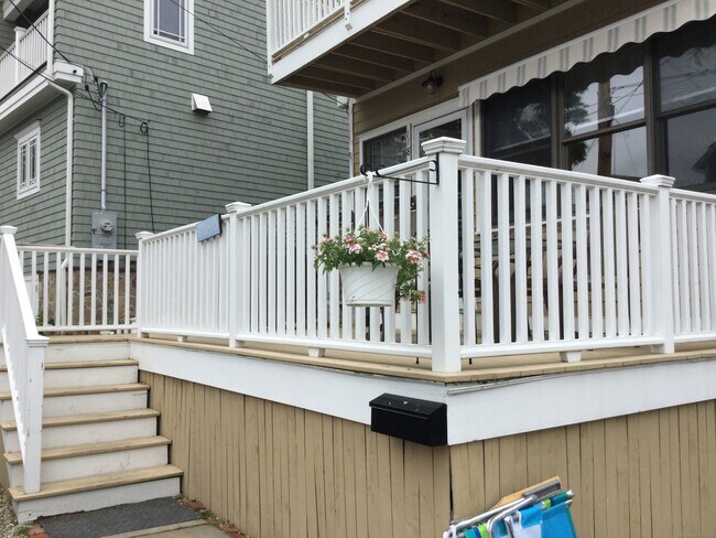 118 Shell Ave in Milford, CT - Building Photo - Building Photo