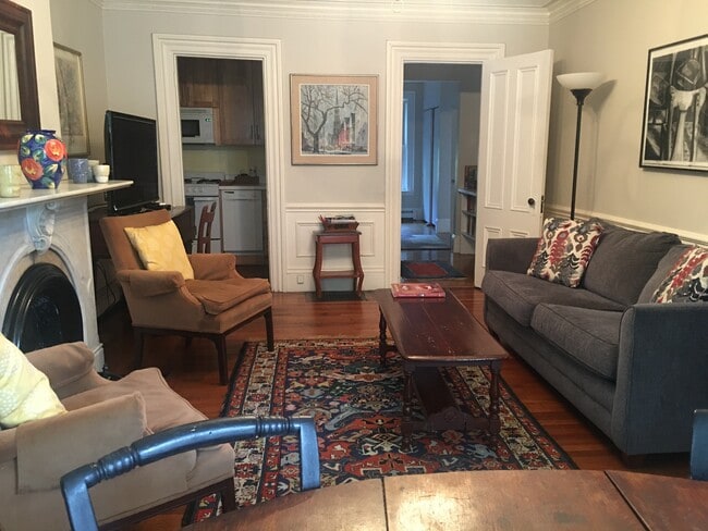 19 Braddock Park, Unit 1