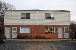 110 Griffith Rd in Delta, PA - Building Photo