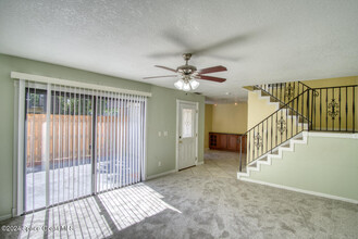 2014 Vista Oaks Cir NE in Palm Bay, FL - Building Photo - Building Photo