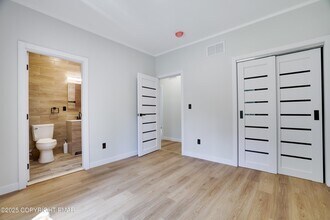 1540 Lake Ln in Pocono Lake, PA - Building Photo - Building Photo