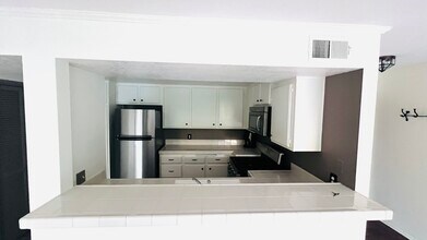 3544 S Centinela Ave in Los Angeles, CA - Foto de edificio - Building Photo