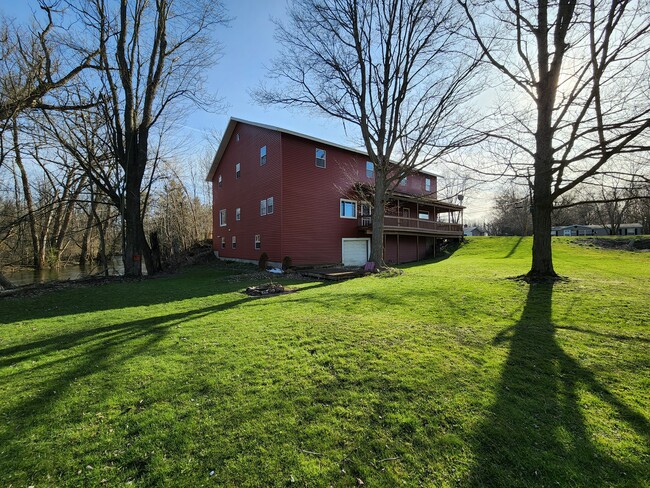 6784 N Manlius Rd, Unit 1 in Kirkville, NY - Building Photo - Building Photo