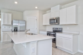3302 Pine Lily Ave in Poinciana, FL - Building Photo - Building Photo