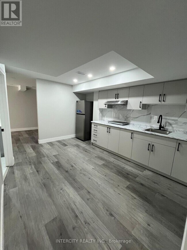 54 Hansard Dr in Vaughan, ON - Building Photo - Building Photo