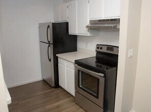 1930 Mission St in San Francisco, CA - Building Photo - Building Photo