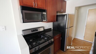 623 W Wrightwood Ave in Chicago, IL - Building Photo - Building Photo