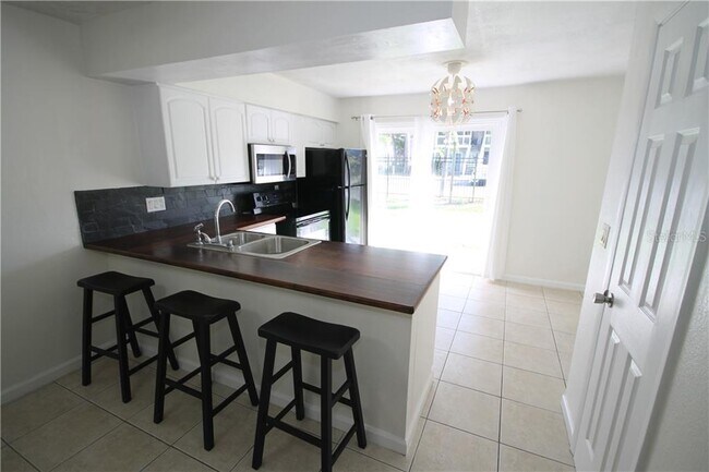 1891 CARALEE Blvd-Unit -2 in Orlando, FL - Building Photo - Building Photo
