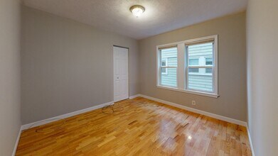 5 Edgar Terrace in Somerville, MA - Foto de edificio - Building Photo