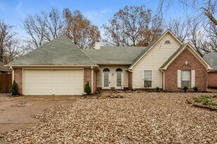 5846 White Ridge Cir E in Olive Branch, MS - Building Photo