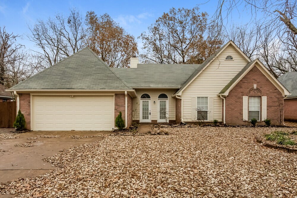 5846 White Ridge Cir E in Olive Branch, MS - Building Photo