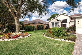 6610 Cheswick St, Unit 1215 in Sarasota, FL - Building Photo - Building Photo