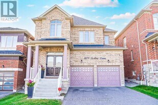1109 Baltic Ln in Pickering, ON - Building Photo