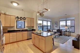270 4th St E in St. Paul, MN - Building Photo - Building Photo