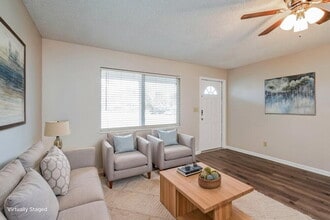 405 Morgan Cir S in Lehigh Acres, FL - Building Photo - Building Photo