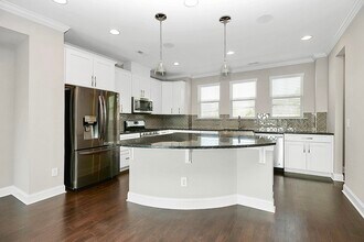 2633 Statesville Ave in Charlotte, NC - Foto de edificio - Building Photo
