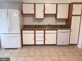 9301 Kirkdale Rd in Bethesda, MD - Building Photo